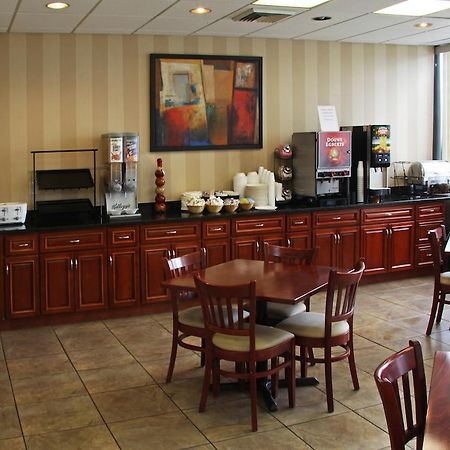 Stratford Hotel And Conference Center Restaurant photo