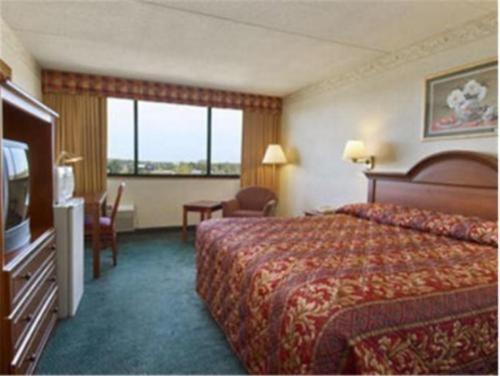 Stratford Hotel And Conference Center Room photo