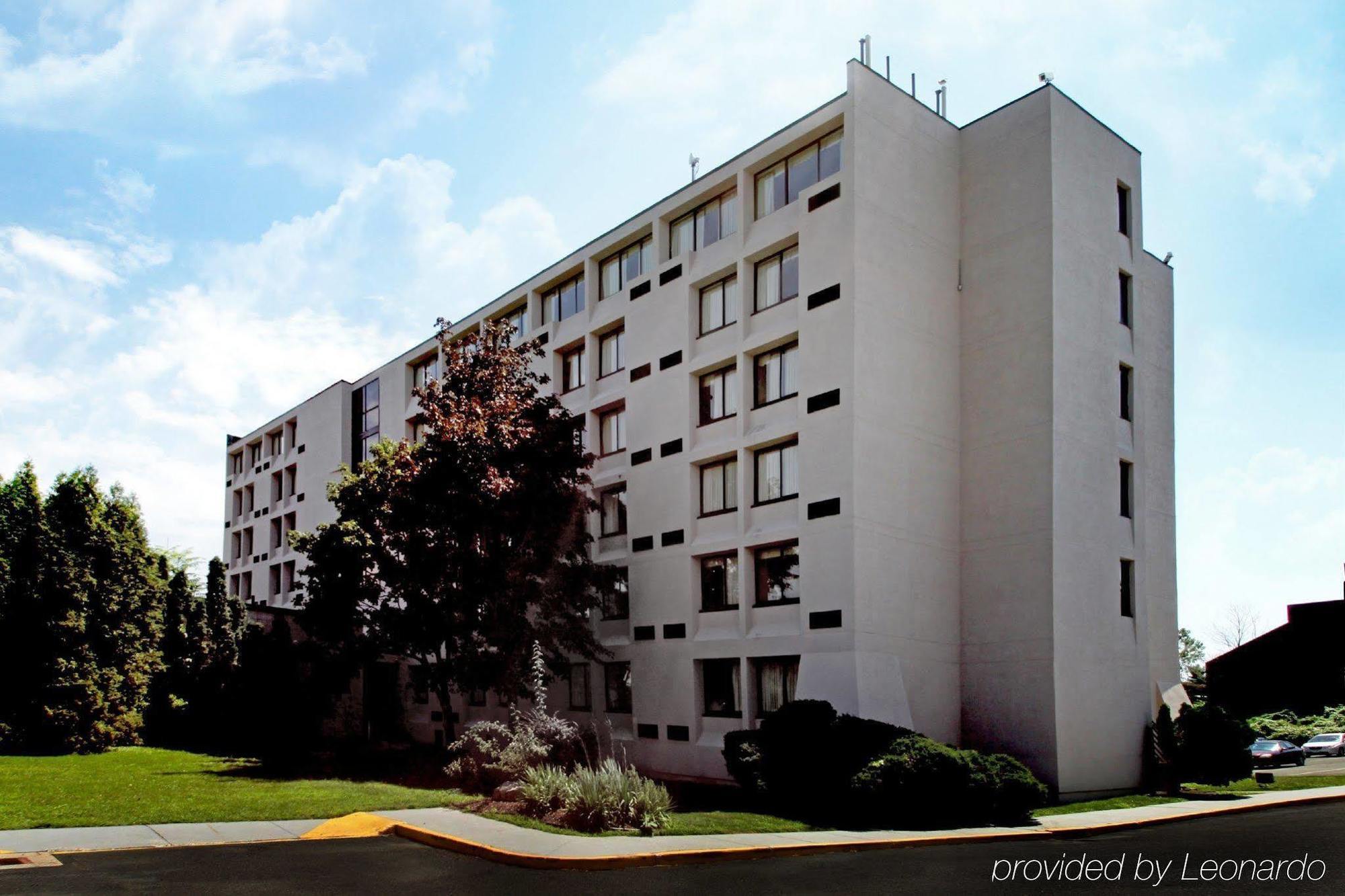 Stratford Hotel And Conference Center Exterior photo